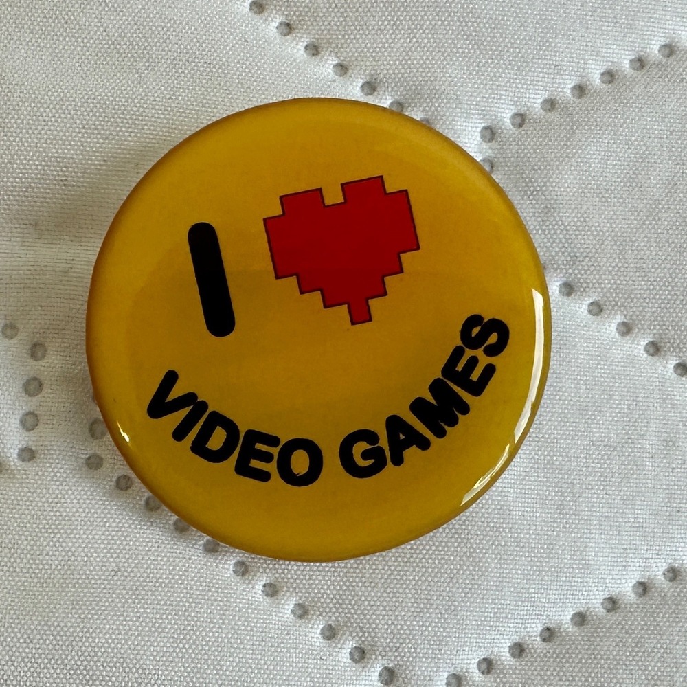 "I ❤ Video Games" Pixel Heart Pin — Spike TV VGX 2013 PAX Promo